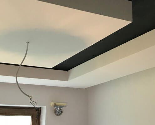 Abgehängte Trockenbaudecke für indirekte Lichtquellen